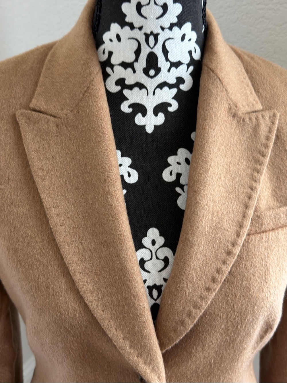Brooks Brothers Camel Blazer - Picture 6 of 8